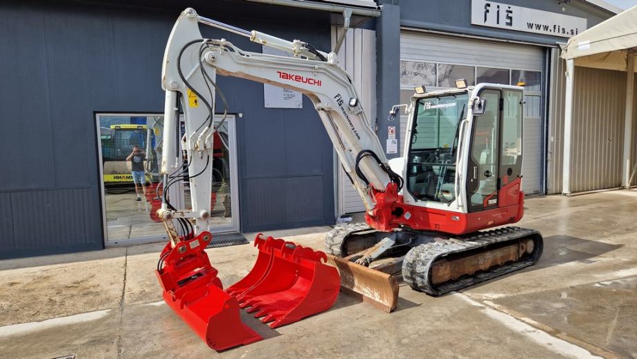 TAKEUCHI TB260 - POWERTILT - 3X KORPA - 2019 GODINA - 2605 SATI