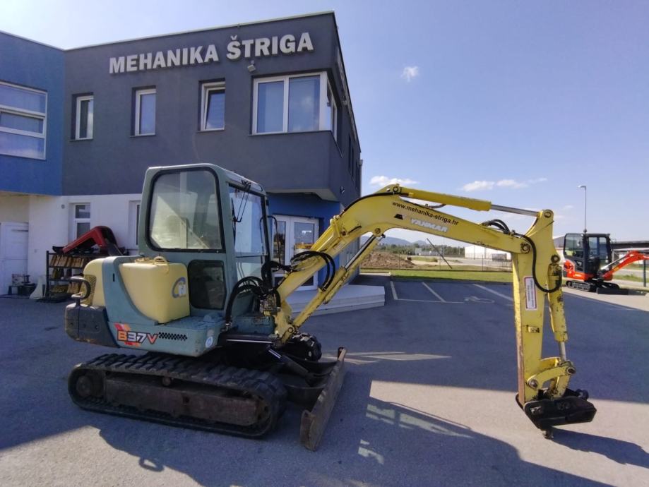 Yanmar B37V