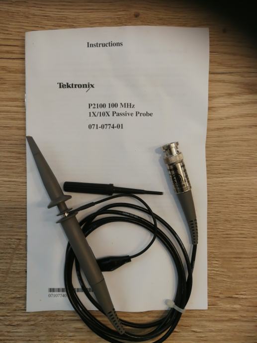 TEKTRONIX Passive Probe P2100 100MHz 1X/10X