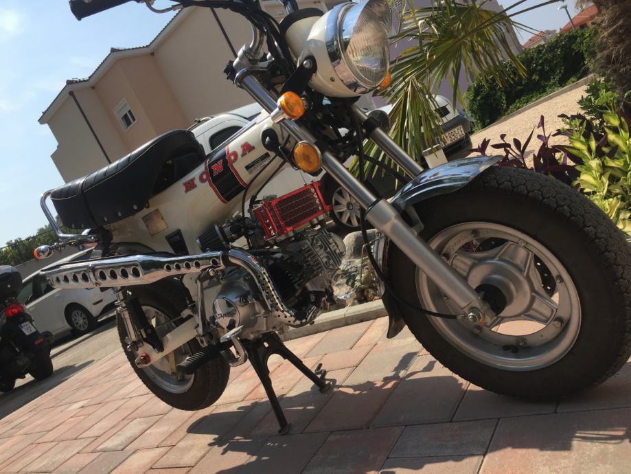  Honda  DAX 50  cm3  2009 god 