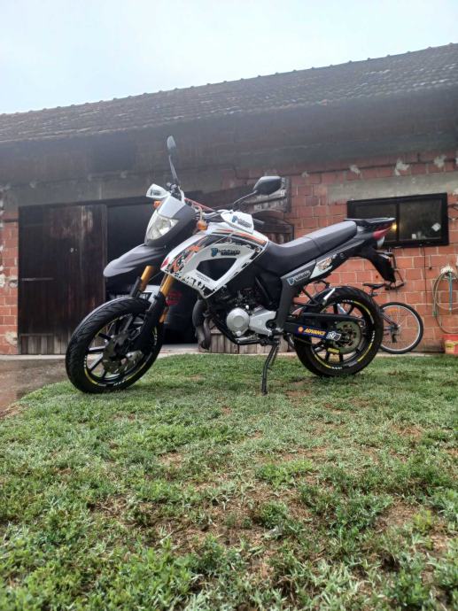 Keeway TX 50 sm supermoto  49 cm3, 2010 god.