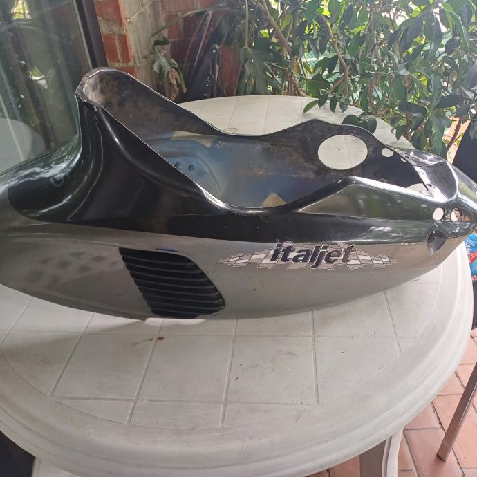 Italjet formula 50-125 ccm  oklop oko sjedala plastike