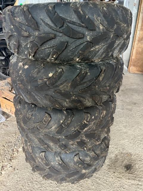 Gume za ATV Kvad CST 26x10 14 cola