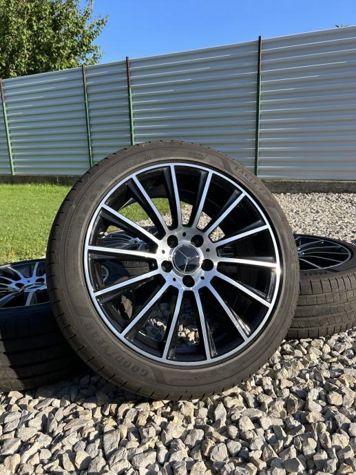 Mercedes Benz Set 18” ET44 7,5J 225/45 95Y