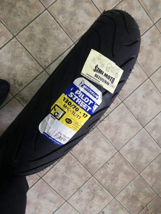 MICHELIN Pilot STREET 130/70-17