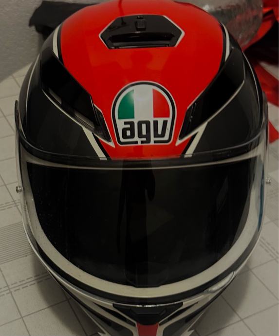 AGV KACIGA ZA MOTOCIKL