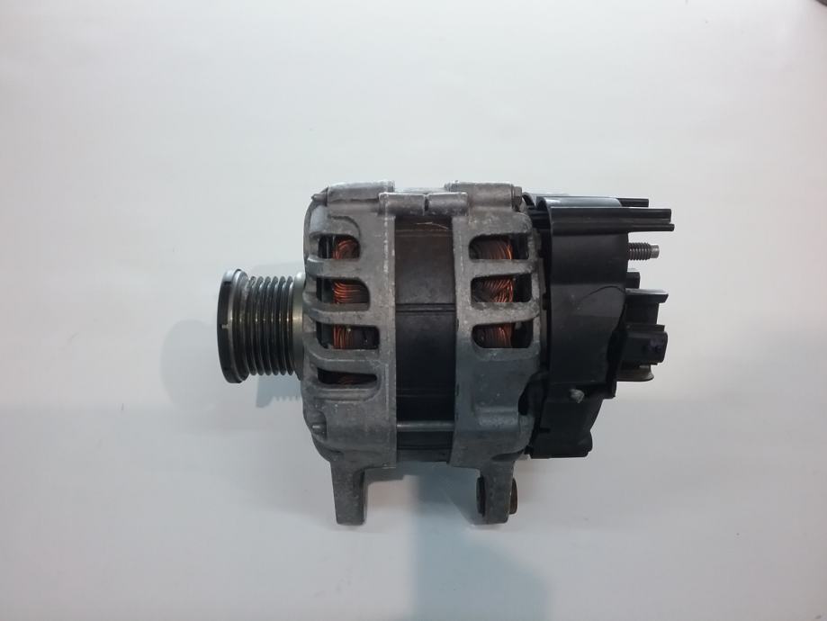 ALTERNATOR 231009092R TG12S333 Renault CAPTUR 2013-