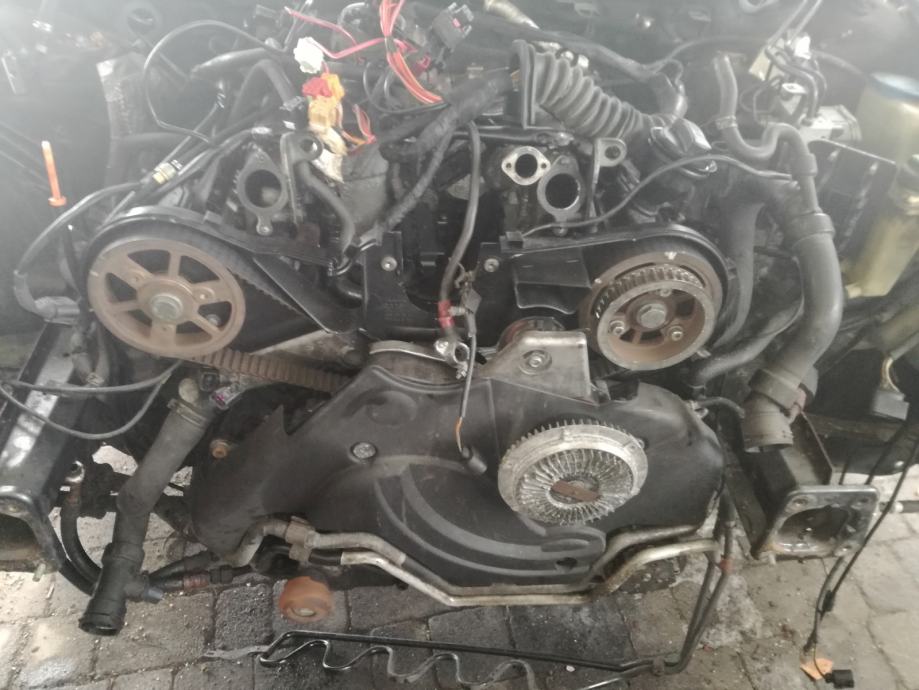 Audi motor 2.5tdi v6,  bez turbine I pumpe