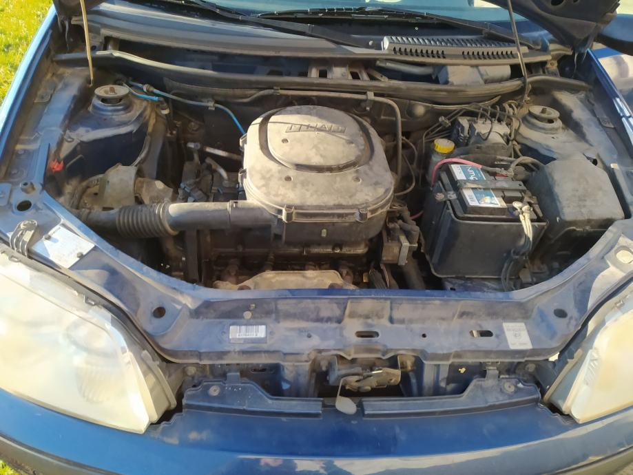 FIAT PUNTO 1,2 8V 2004g.PRODAJEM MOTOR,MJENJAČ