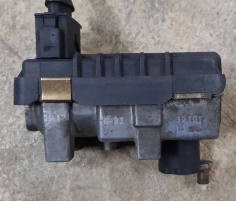 Ford focus c max mondeo  actuator turda 1.8 tdci 6NW 0092 206 FORD 04-