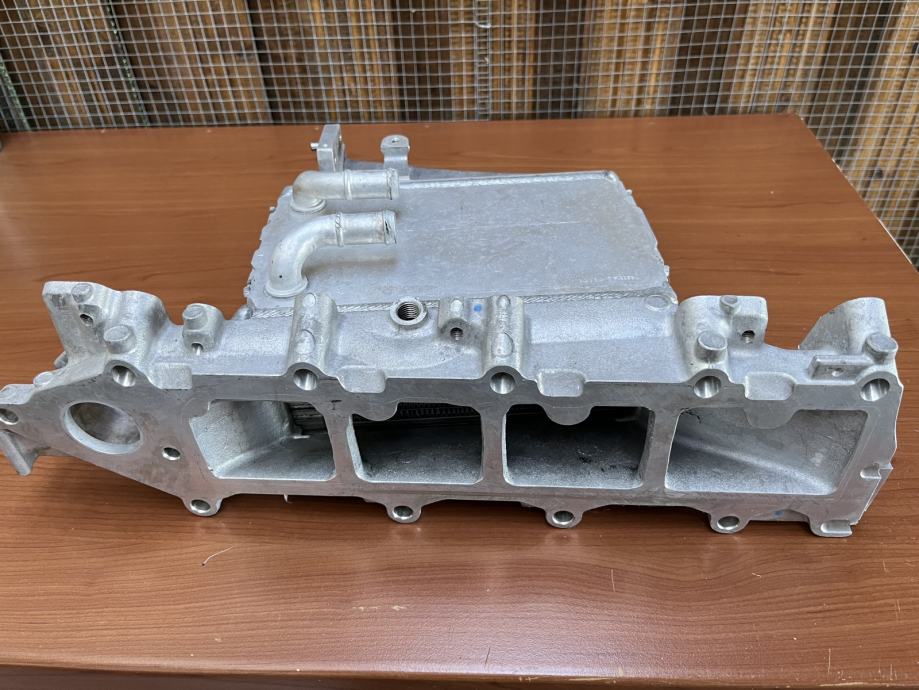 Hladnjak Intercoolera VW Audi Seat Škoda 1.6-2.0 TDI 04L 129 766AL