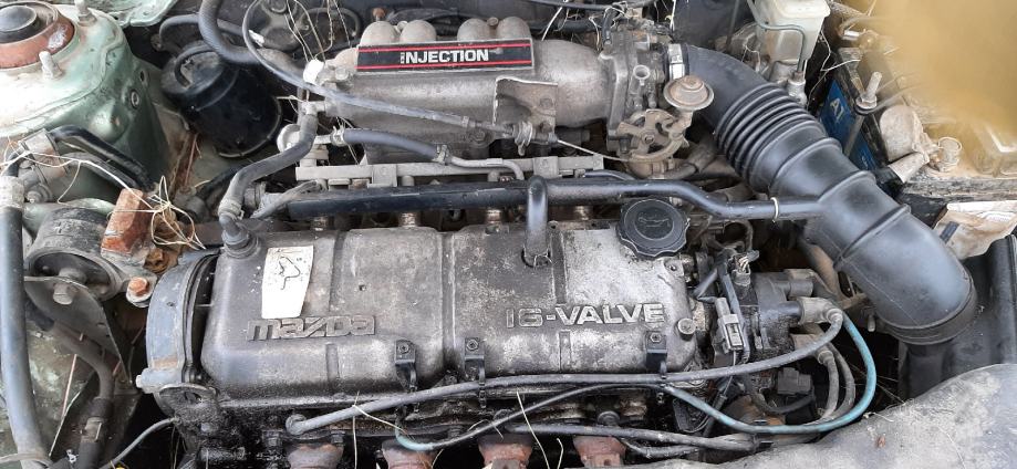 mazda 323 motor i mjenjač