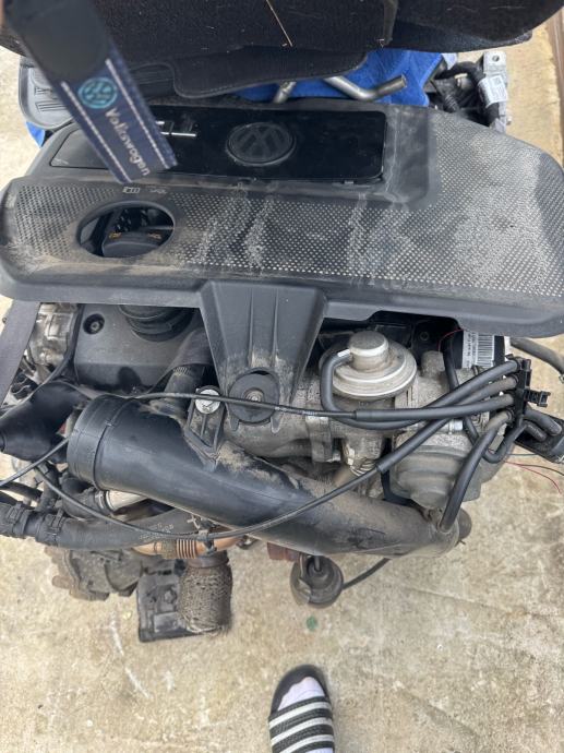 Motor polo 1.9’tdi axr oznaka 180.000km