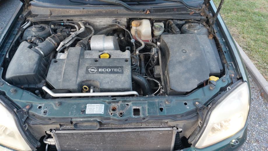 Opel Vectra C 2.2 dti motor