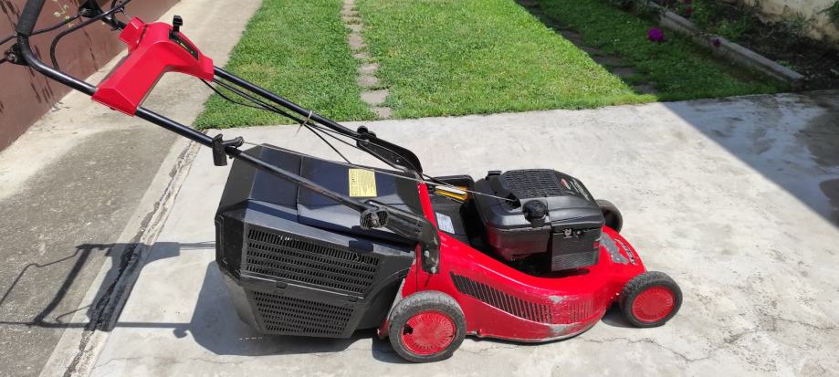 Motorna Kosilica  Quantum XTE 60 motor BRIGGS & STRATTON