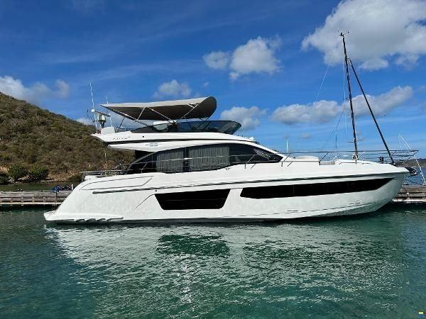 Azimut 53 fly