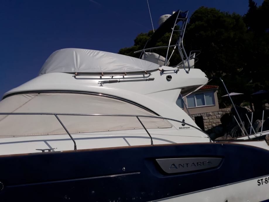 Beneteau Antares 12 Fly