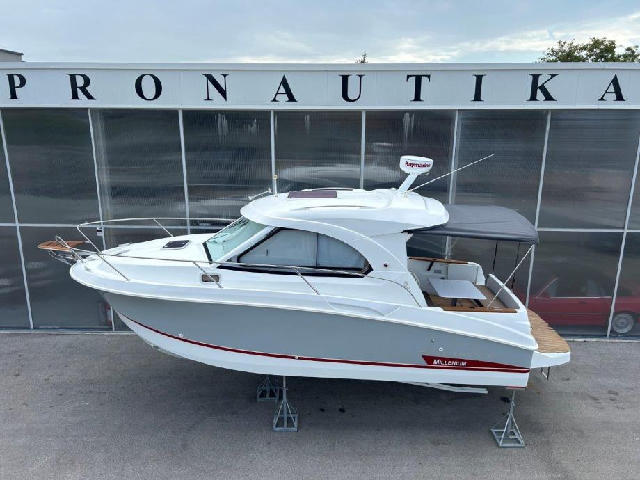 Beneteau Antares S8 Diesel ***Pronautika***