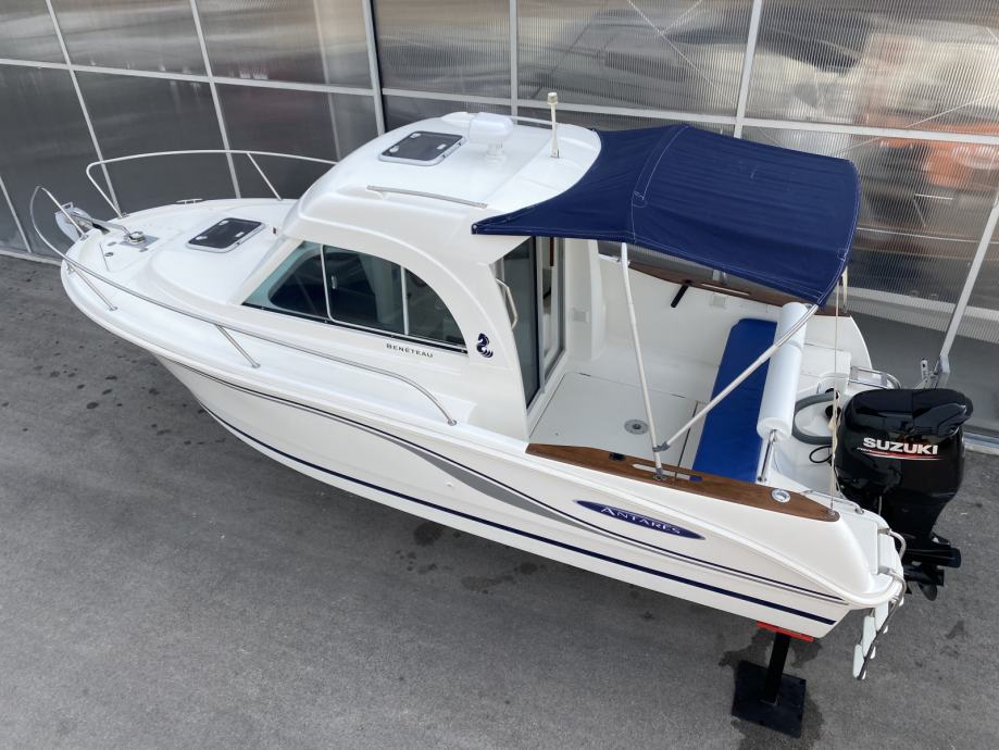 Beneteau Antares 650 sa Suzuki 140 364 sati ***Pronautika***