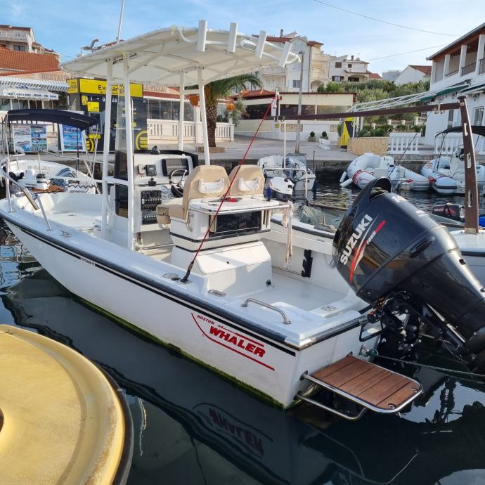 Boston whaler 19 outrage