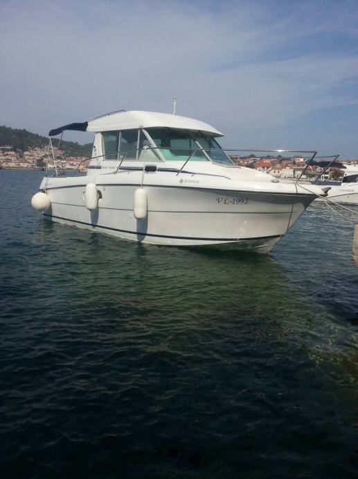 * JEANNEAU MERRY FISHER 750 *