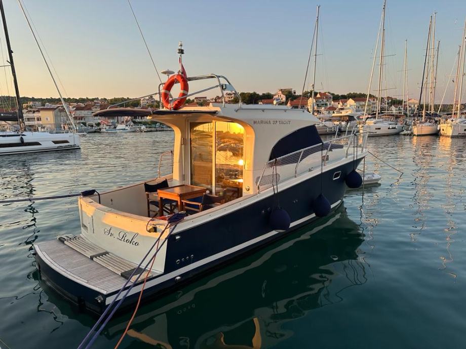 marina yacht 32