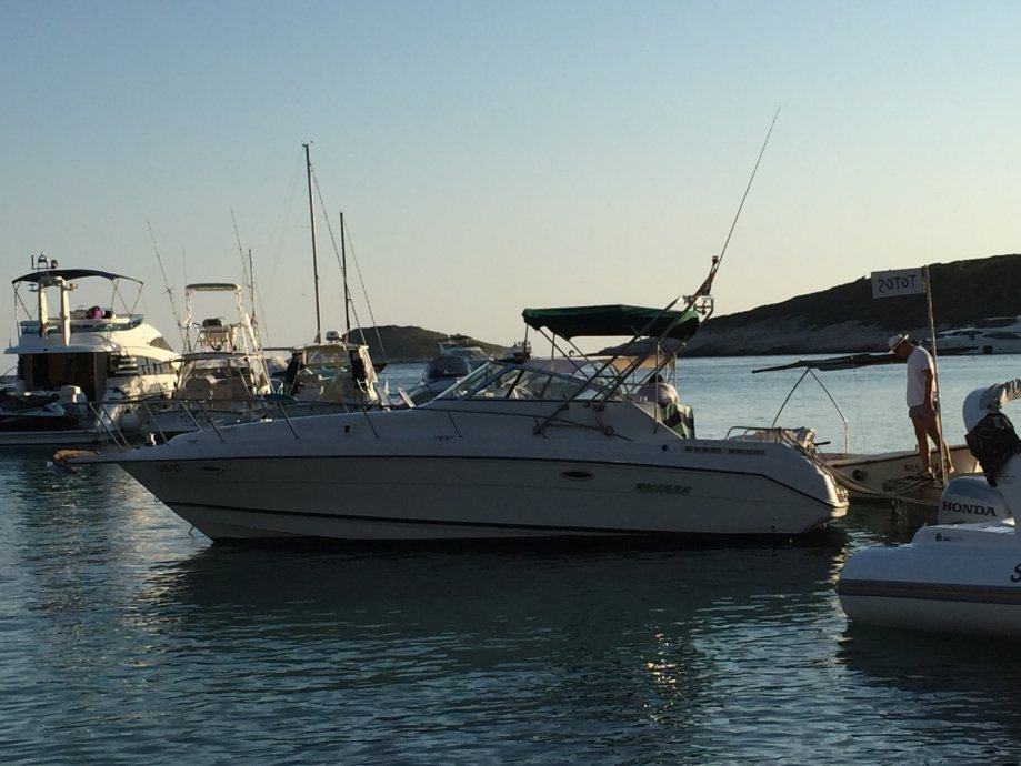 Rinker 280 Fiesta Vee