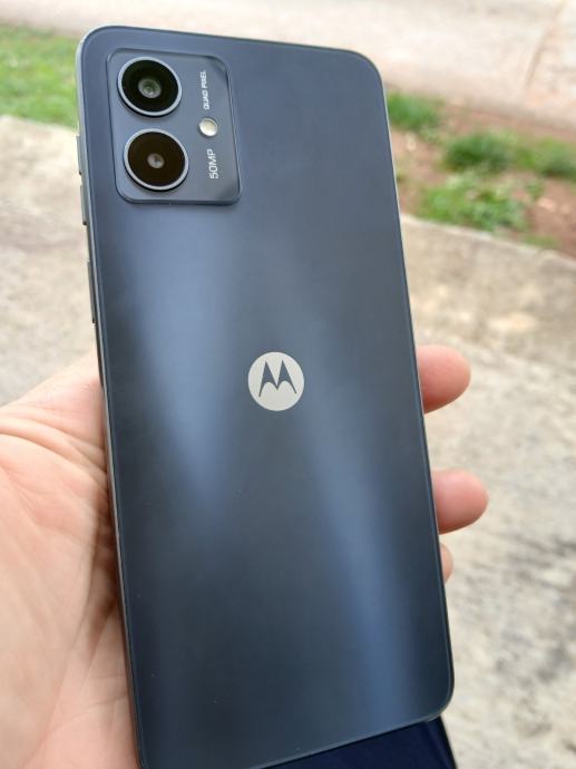 Motorola G14.  4/128 gb