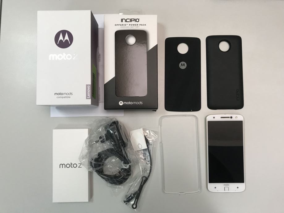 Motorola MOTO Z + battery mod (Incipio)