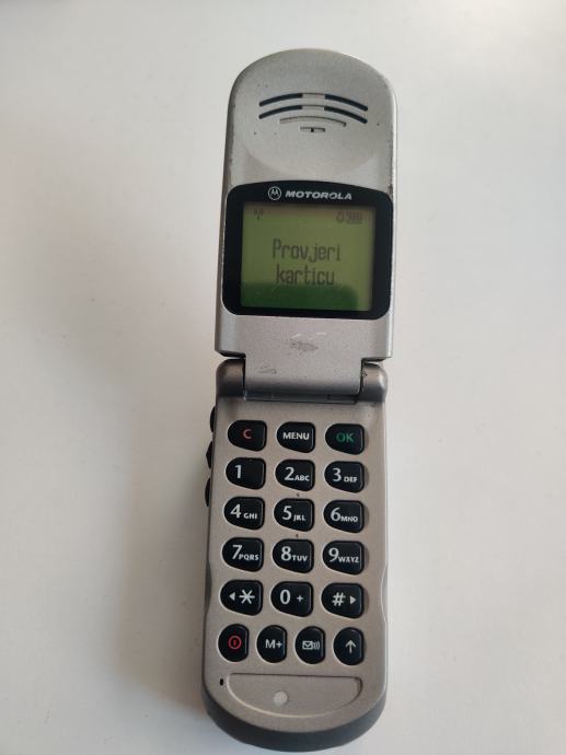 Motorola V50, sve mreže, sa punjačem ----ispravna