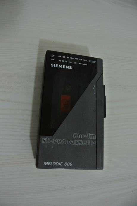 Walkman Siemens melodie 806,treba srediti kontakte za baterije pa ispr