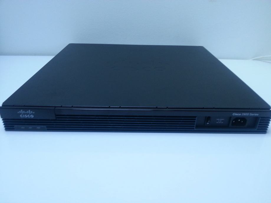 CISCO router 2901 SEC/K9