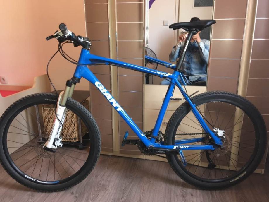 再出品 GIANT TALON2 22年式 - 自転車