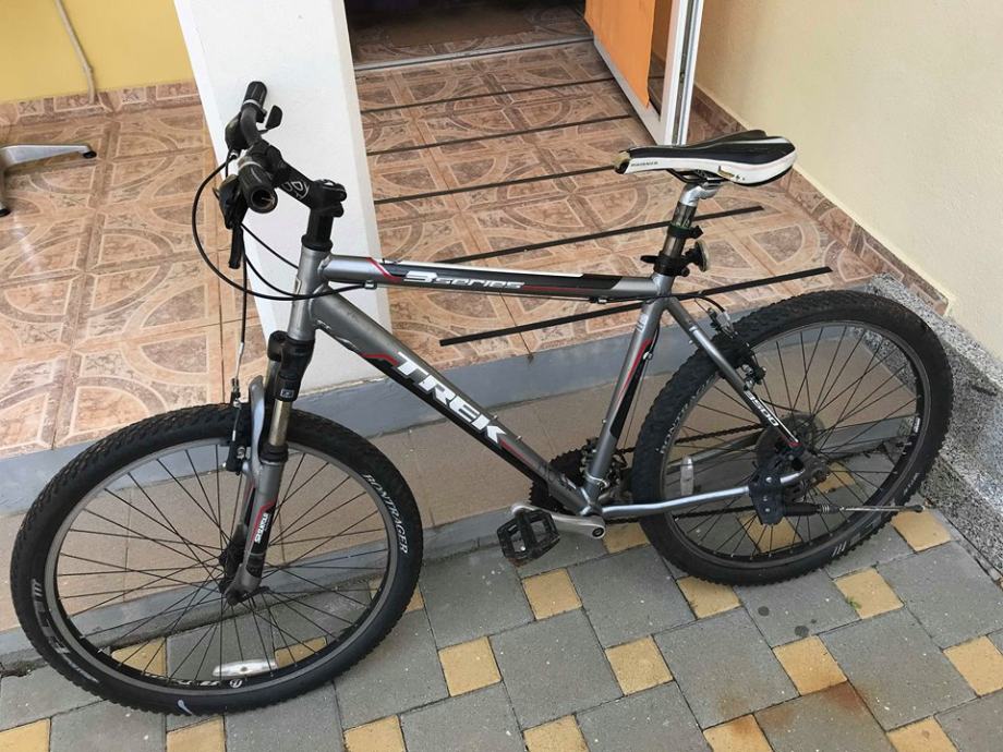 trek 3500 3 series mountain bike