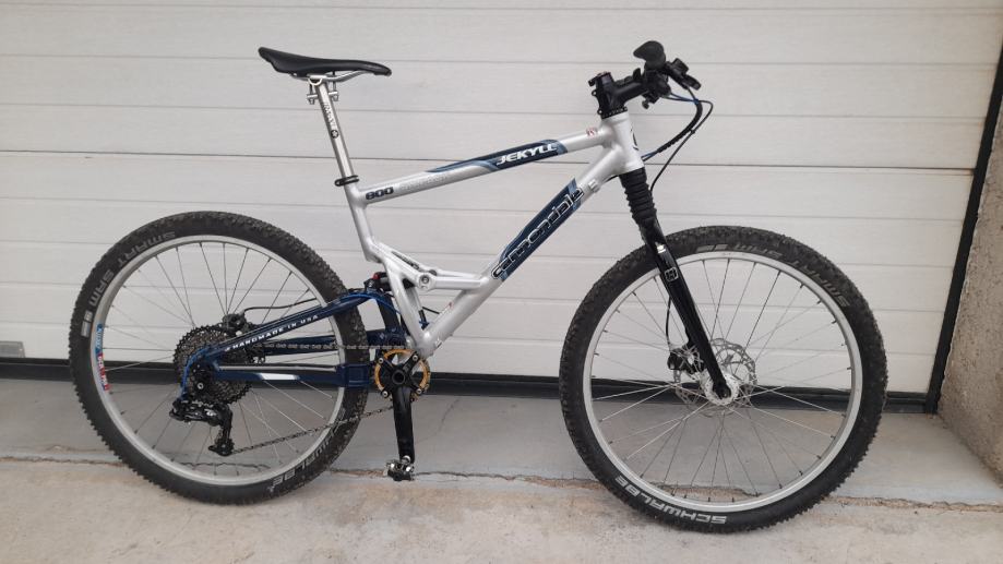 Cannondale jekyll 800