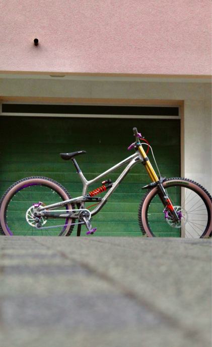 commencal furious 2021