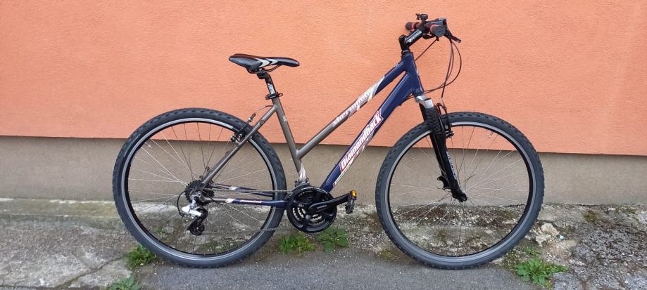 Diamondback bicikl sa 28 cola kotačima, 24 brzina, alu-rama 50 cm