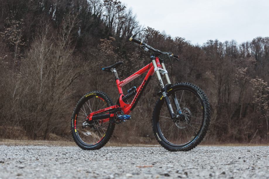 commencal dh v2