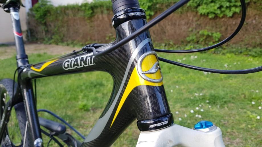 giant mcm team carbon mountain bike