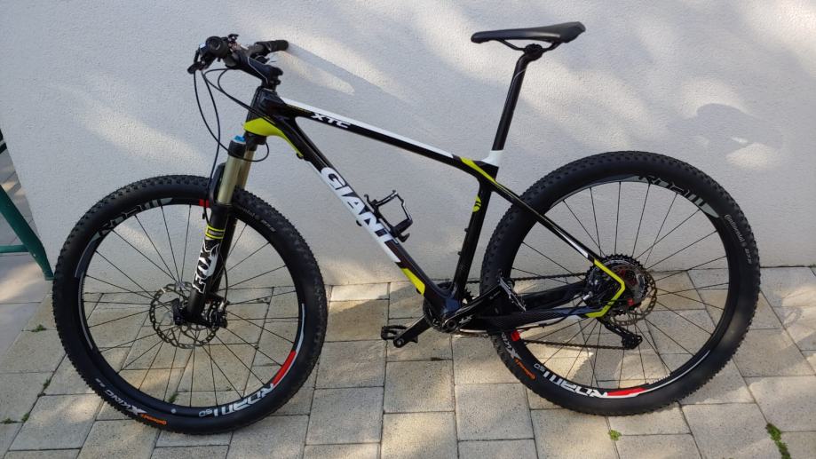 Giant XTC Advanced LTD 2 27.5 M CARBON