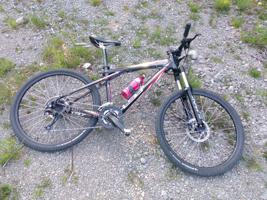 trek avalanche