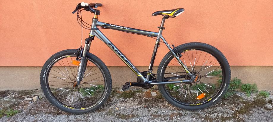 Kross MTB sa 26 cola kotačima, 24 brzine, alu-rama 53 cm