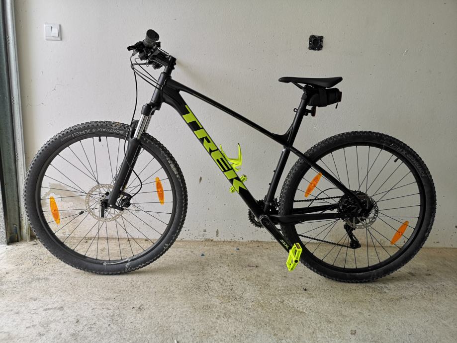 trek marlin 7 vs scott aspect 950