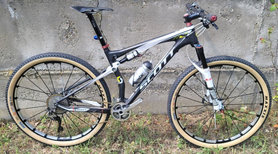 Scott spark rc 29" L custom,xtr,dt swiss,slr