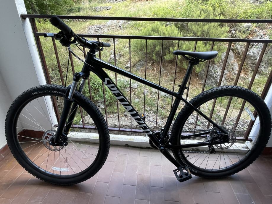 Specialized Rockhopper 29 2020 s papirima