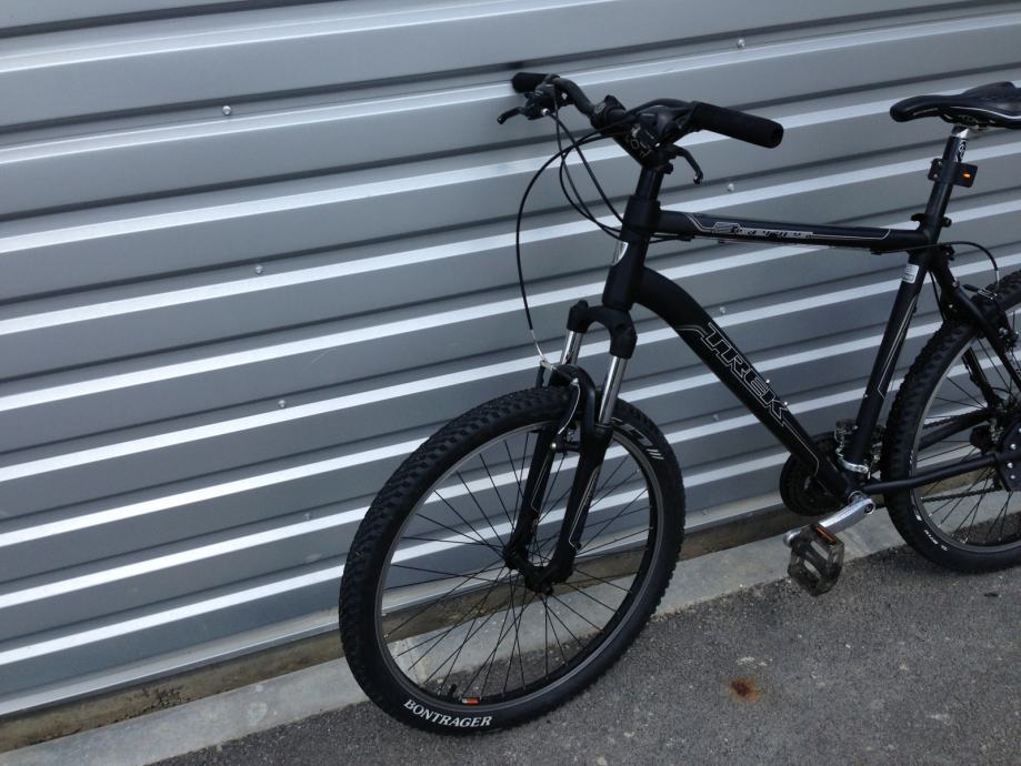 Trek 3900 Black Matte