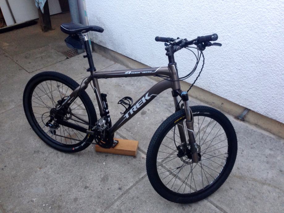 trek 4300 disc