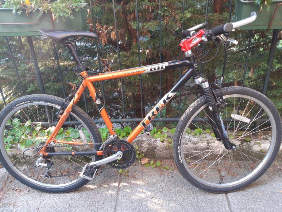 Trek 810 hotsell mountain bike