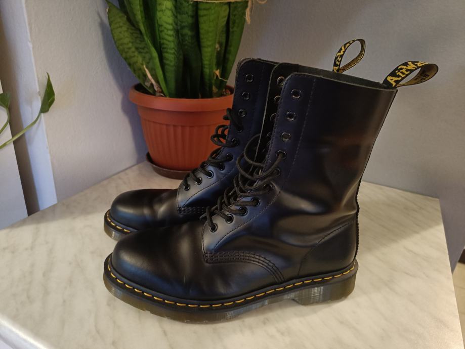 Dr. Martens 1490