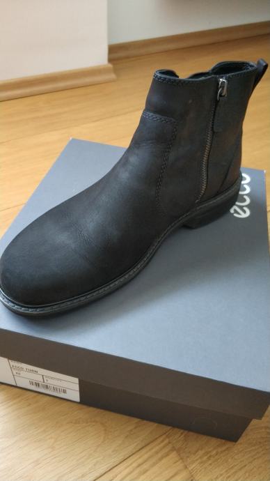 ECCO, model TURN Gore-Tex (vel. 43)